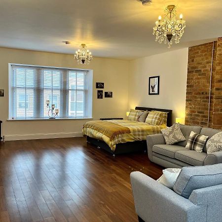 The Bards Loft, Large Studio Apartment Ayr Extérieur photo